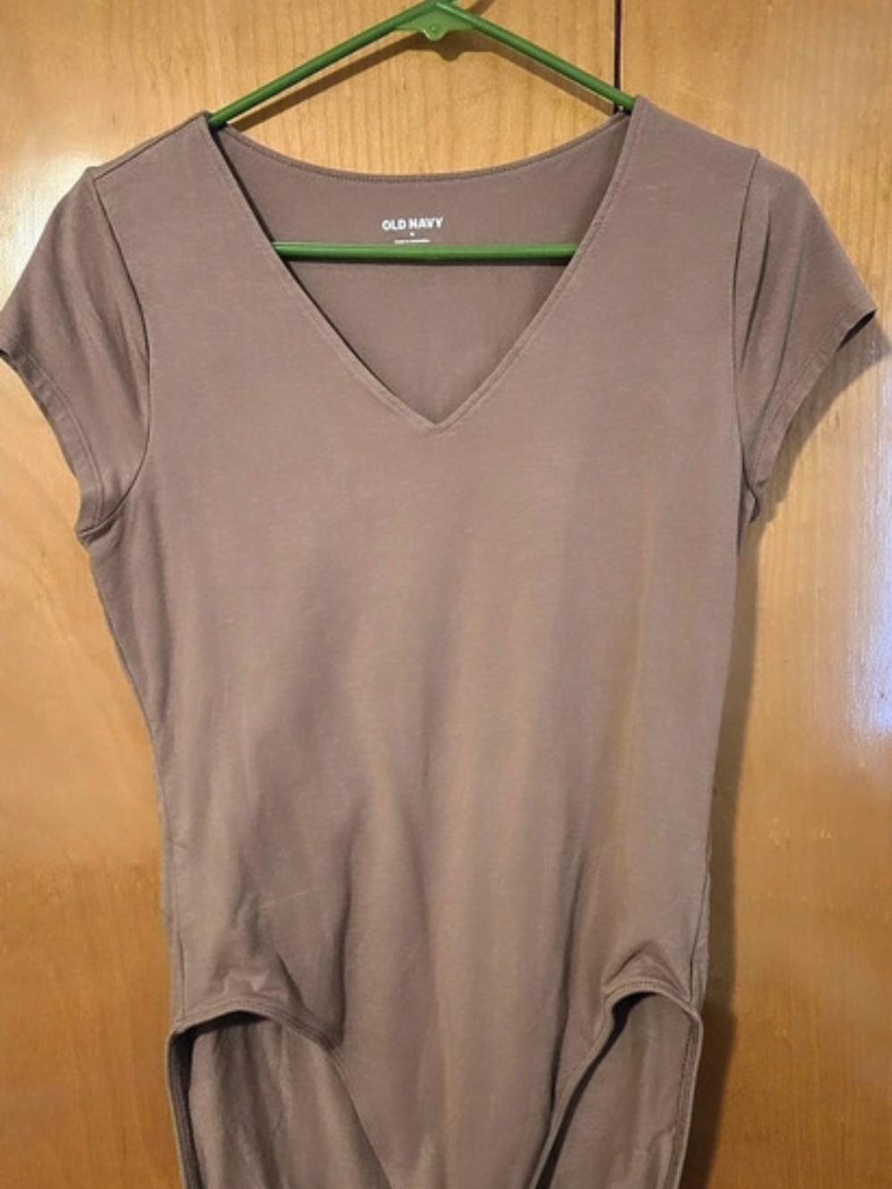 Old Navy Women's Brown V-Neck Short Sleeve Bodysuit Size Medium